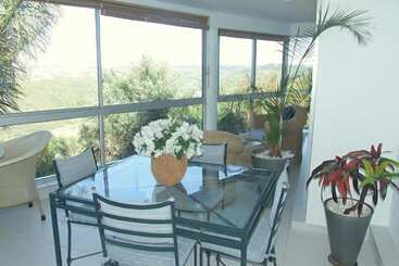 پانسیون Bosavern Guest House