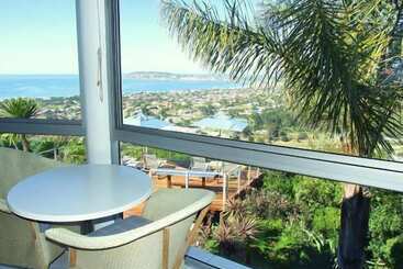 پانسیون Bosavern Guest House