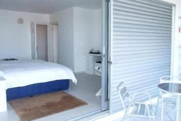 پانسیون Bosavern Guest House