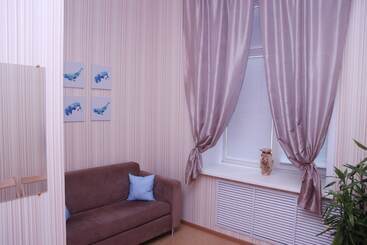 Adres Hostel
