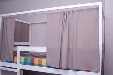 Adres Hostel