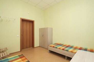 Adres Hostel