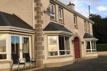 Carrick House B&b