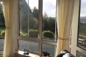 Carrick House B&b