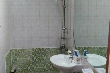 Gumi A Motel
