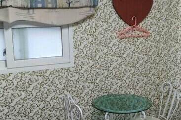 Gumi A Motel