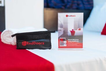 هتل Reddoorz Near G Mall Bajada