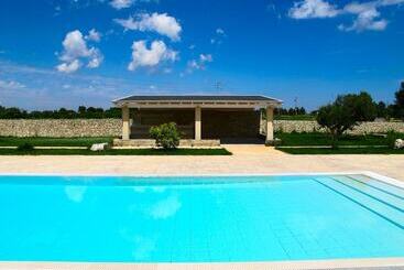 هتل روستایی Masseria Giovanni