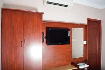 هتل The Mount Regency