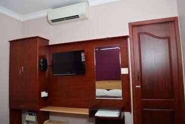 هتل The Mount Regency