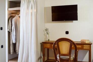 Kanso Rooms