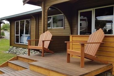 Lakeview Cottage