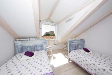 پانسیون Guest House Gugily