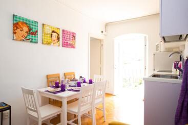 پانسیون Guest House Gugily