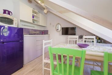 پانسیون Guest House Gugily