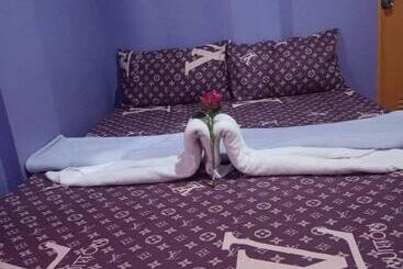 پانسیون Purple Guesthouse