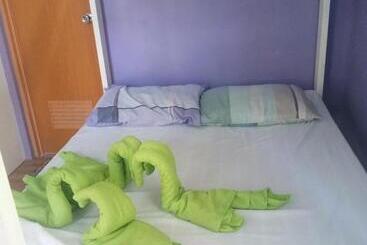 پانسیون Purple Guesthouse