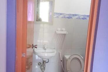 پانسیون Purple Guesthouse