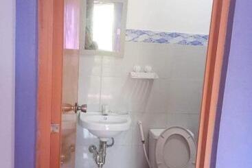 پانسیون Purple Guesthouse