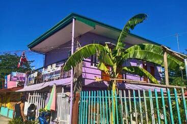 پانسیون Purple Guesthouse