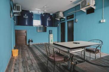 پانسیون Reddoorz Near Rsud Koja