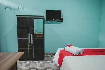 پانسیون Reddoorz Near Rsud Koja
