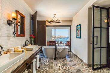 Vista Encantada Spa Resort & Residences