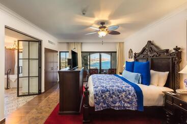 Vista Encantada Spa Resort & Residences