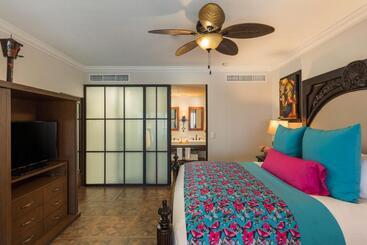 Vista Encantada Spa Resort & Residences
