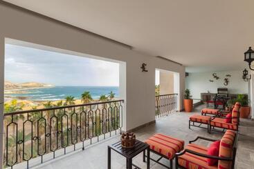 Vista Encantada Spa Resort & Residences