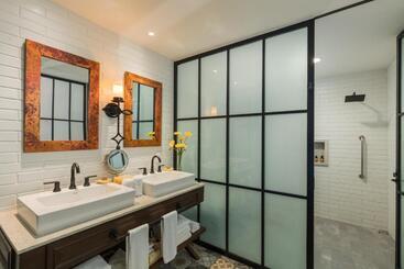 Vista Encantada Spa Resort & Residences