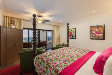 Vista Encantada Spa Resort & Residences