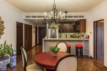 Vista Encantada Spa Resort & Residences