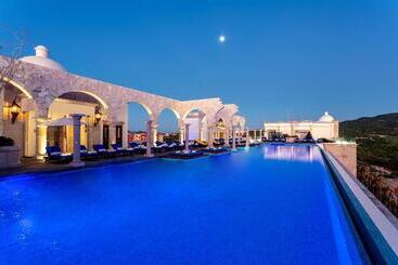 Vista Encantada Spa Resort & Residences