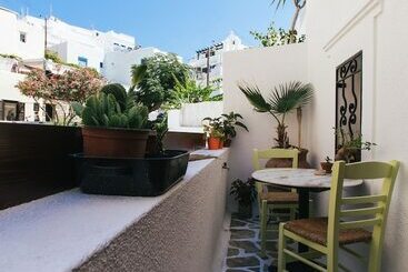 Arco Naxos Luxury Apartments