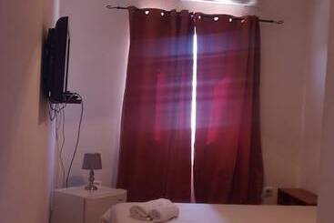 تختخواب و صبحانه Residencial Dumas
