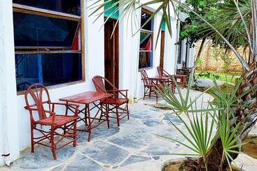 Diani Hostel