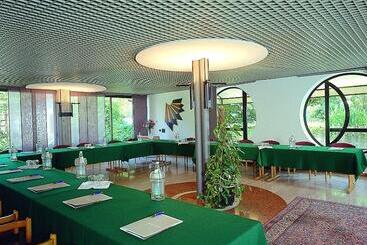 مسافرخانه Parc Hotel Casa Mia