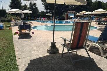 مسافرخانه Parc Hotel Casa Mia