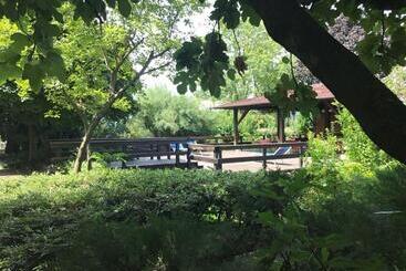 مسافرخانه Parc Hotel Casa Mia