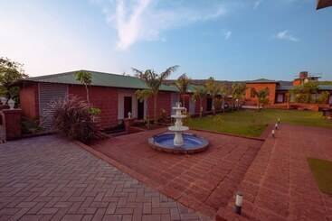 هتل La Serene Resort And Spa