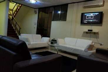 هتل Nass Lodge