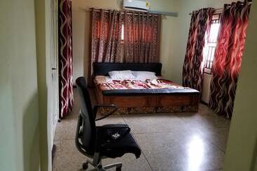 هتل Nass Lodge