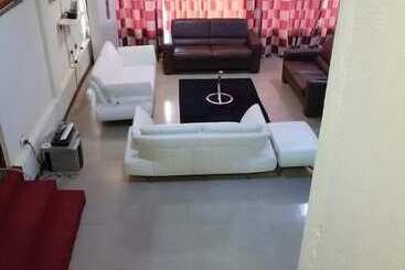 هتل Nass Lodge