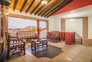 هتل Posada El Fuerte San Miguel