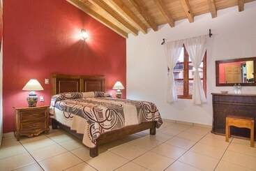 هتل Posada El Fuerte San Miguel