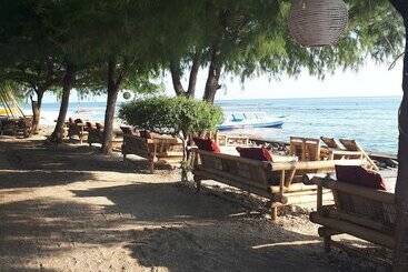 هتل Sandy Beach Bungalows