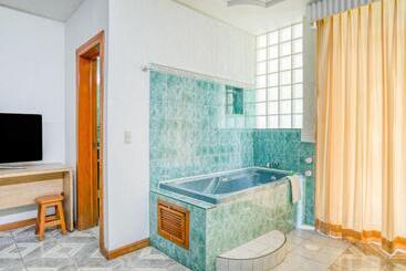 هتل Y Spa Posada Mirador