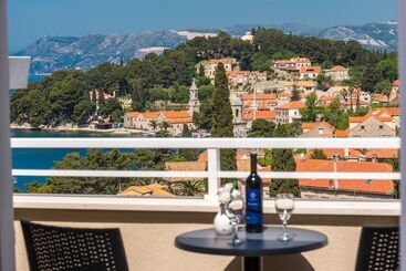 Apartments Rilovic, City And Sea View Apartments