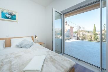 Apartments Rilovic, City And Sea View Apartments